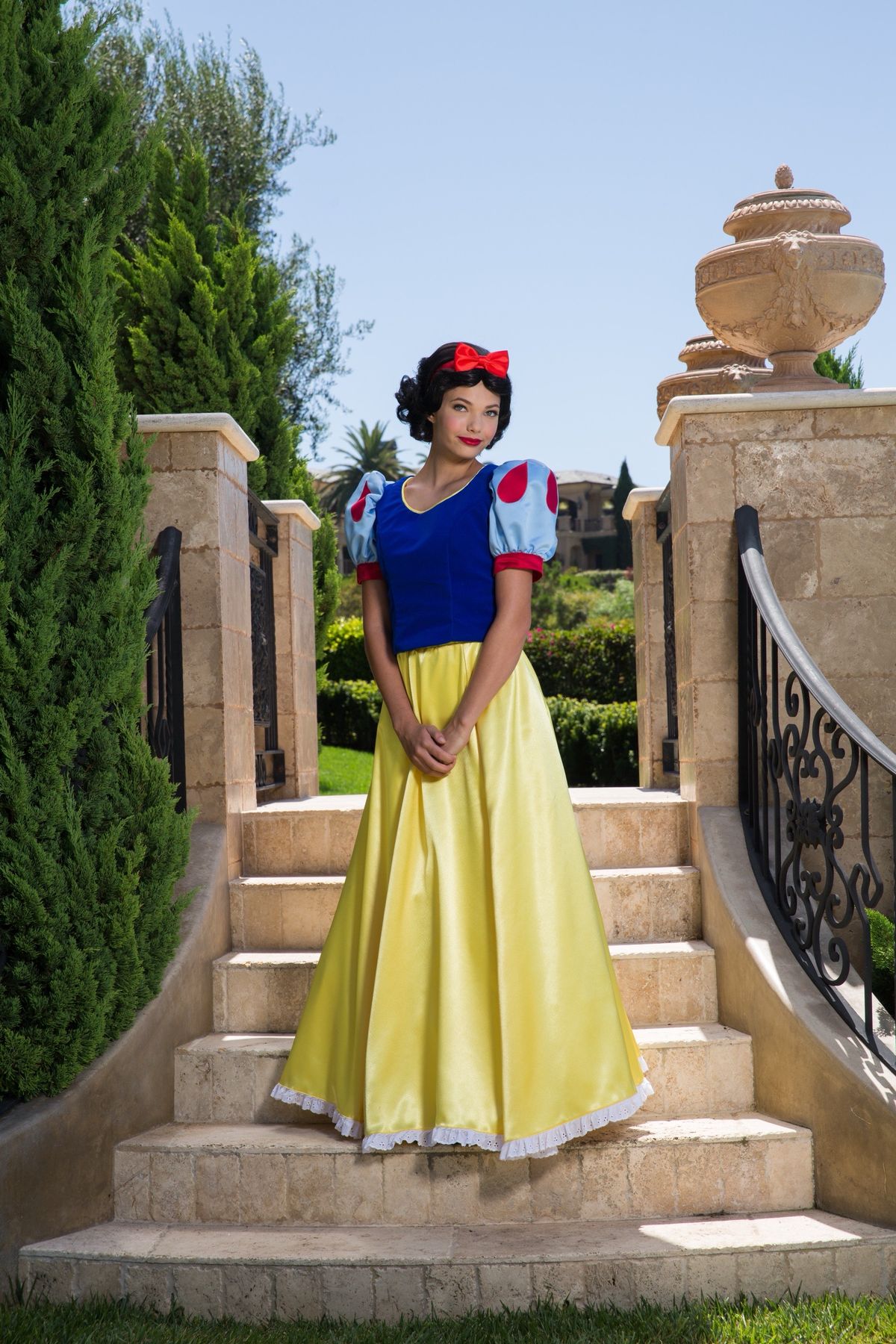 Hire Snow White for princess parties